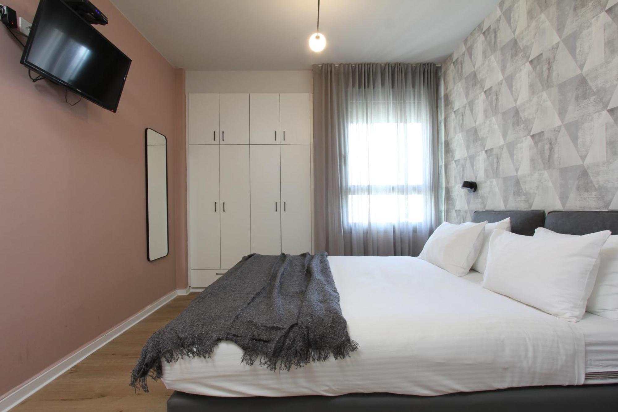 דירות גני תערוכה - Tlv University Apartments Near Expo By Sea N' Rent Тель-Авив Номер фото