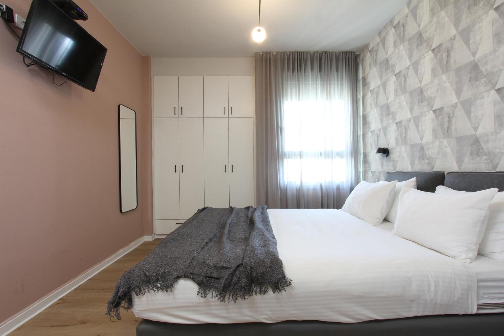 דירות גני תערוכה - Tlv University Apartments Near Expo By Sea N' Rent Тель-Авив Номер фото